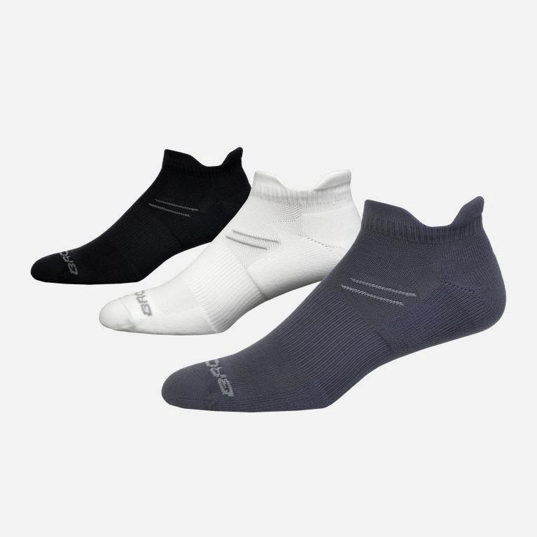 Brooks Run-In 3-Pack Israel - Men's Running Socks - Asphalt/DarkGey/White/Black (67089-GKOY)